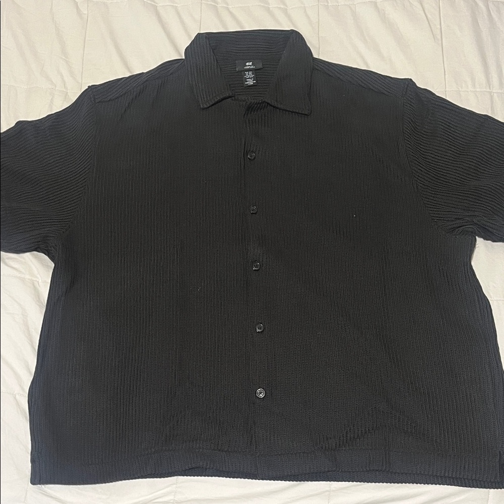 H&M Men's Casual Black Button Down Shirt